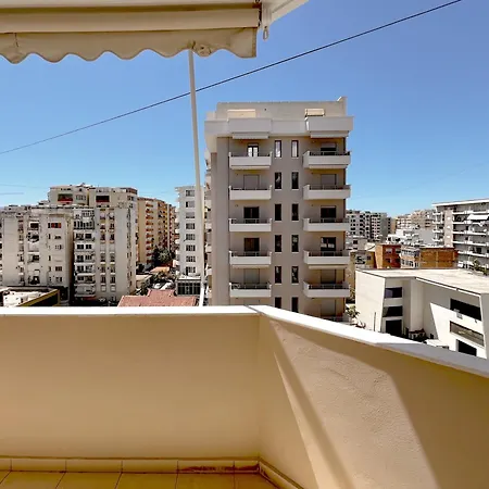 Kam In The Center * Vlorë