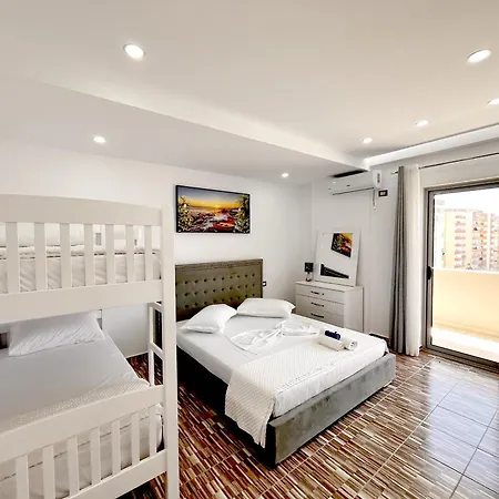 Kam In The Center * Vlorë