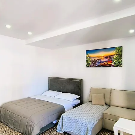 Kam In The Center Apartmán Vlorë