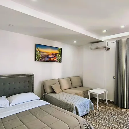 Kam In The Center Apartment Vlore